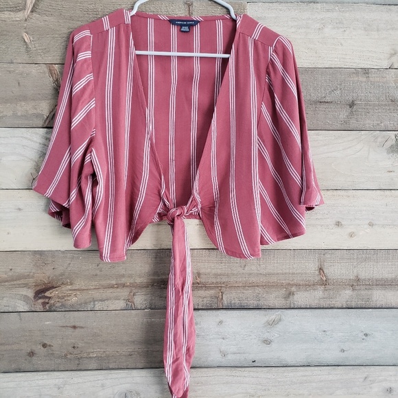 American Eagle Outfitters Tops - American Eagle Front-Tie Crop Top